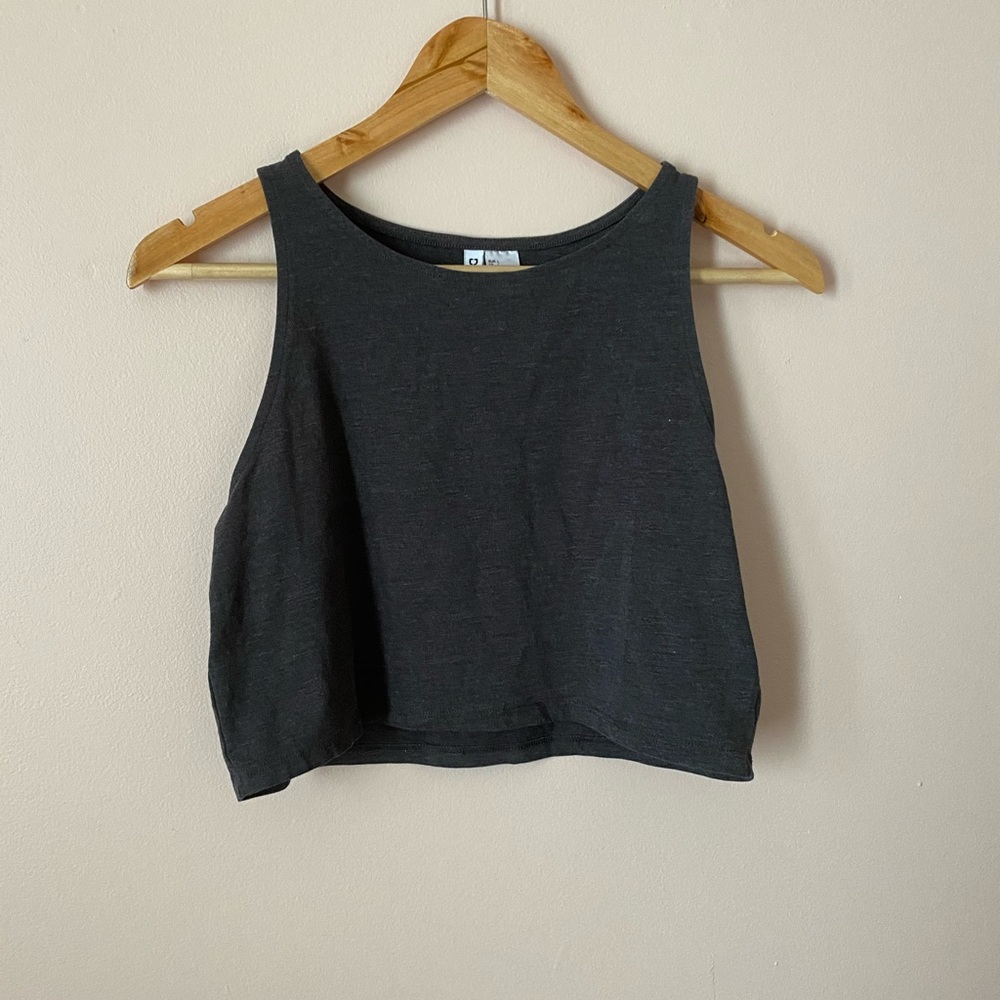 H&M Gray Crop Top